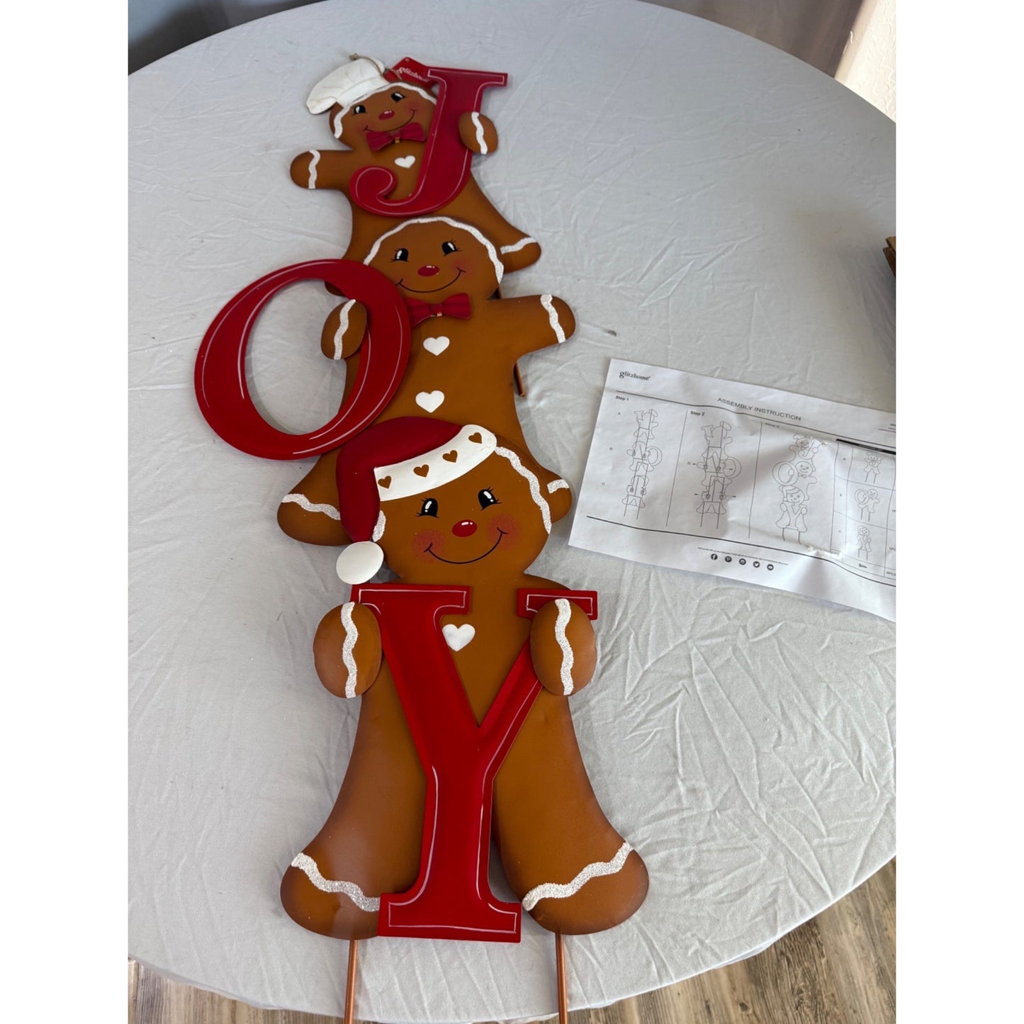 Glitzhome 46.7 in. H Metal JOY Gingerbread Man Christmas Yard Decor or Wall Decor
