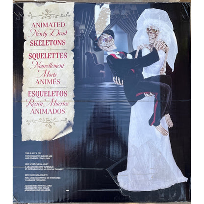 Life-Size Skeleton Bride & Groom Halloween Decor With LED Eyes