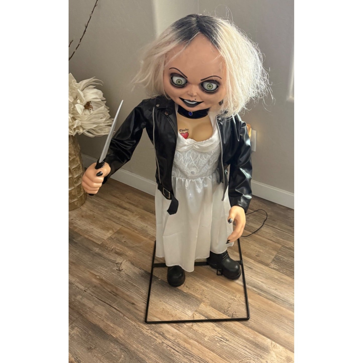 Used 3.5FT Animated Universal Tiffany Valentine Decoration | Bride of Chucky