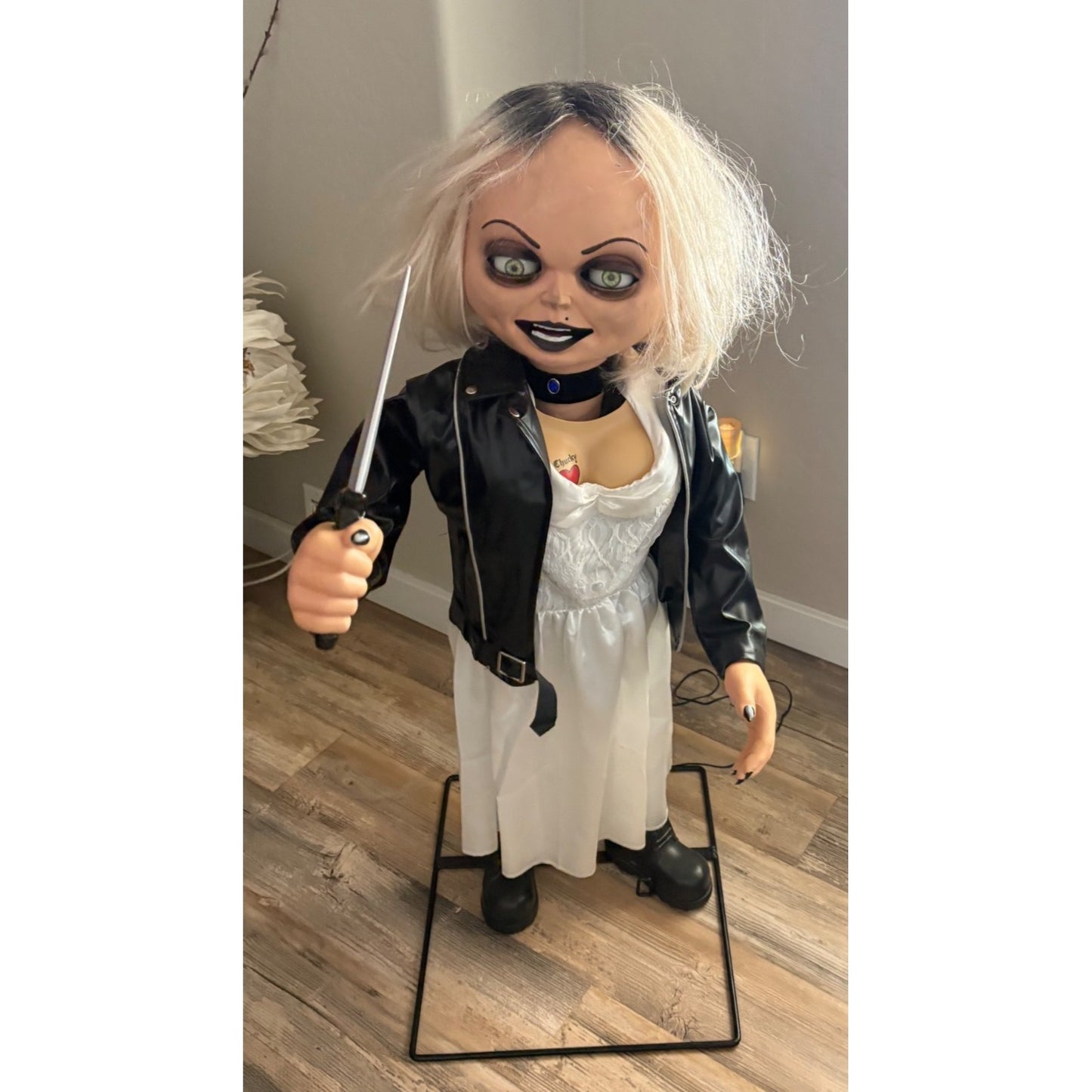 Used 3.5FT Animated Universal Tiffany Valentine Decoration | Bride of Chucky